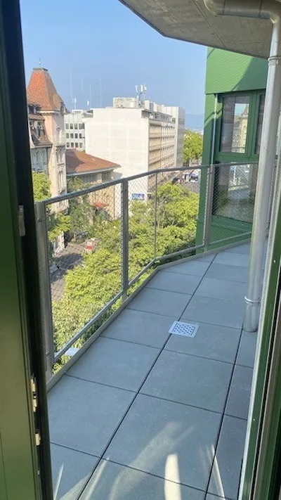 Schönes 3.5-Zimmer-Apartment in einem vollständig renovierten Gebäude – Foto 6 von 9