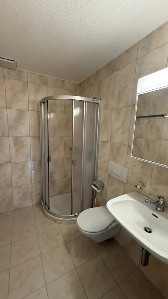 Wohnen im Grünen - grosszügige 3.5-Zimmerwohnung mit Gartensitzplatz – Foto 6 von 8