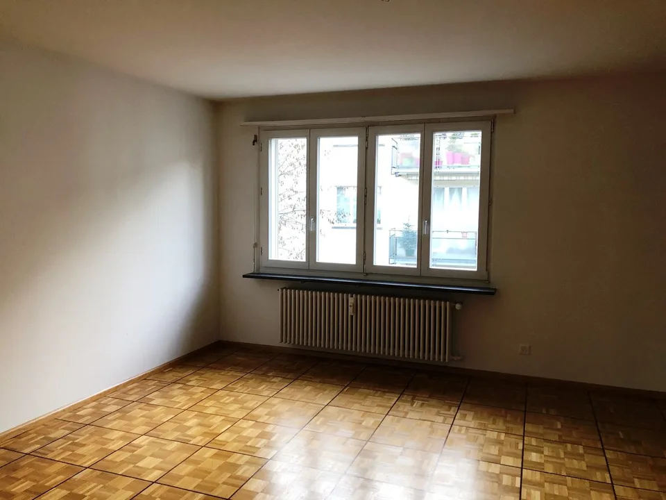 5 Minuten zu Fuss in die Innerstadt und 10 Minuten zum Bahnhof – Foto 6 von 9