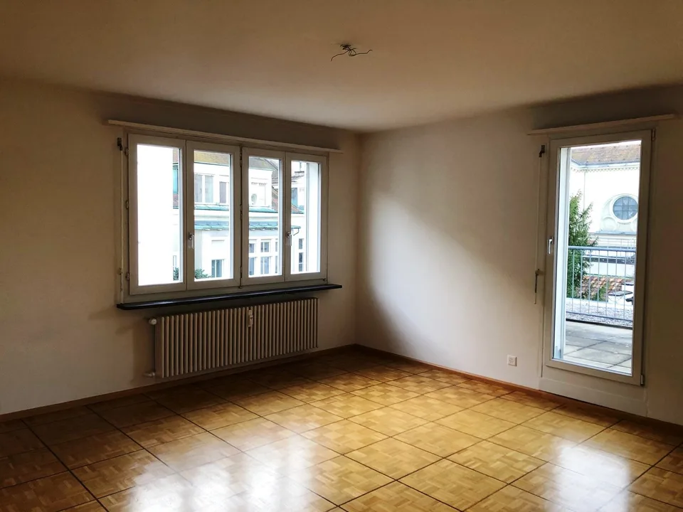 5 Minuten zu Fuss in die Innerstadt und 10 Minuten zum Bahnhof – Foto 5 von 9