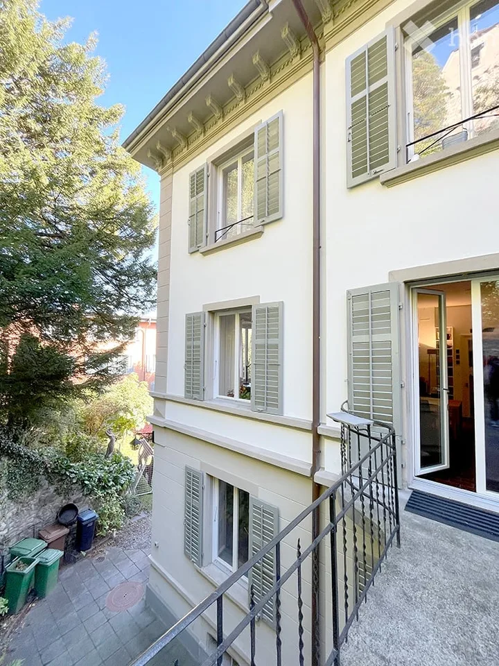 Frisch sanierte Altbauwohnung mit eigenem Garten an bester Stadtlage – Foto 5 von 17