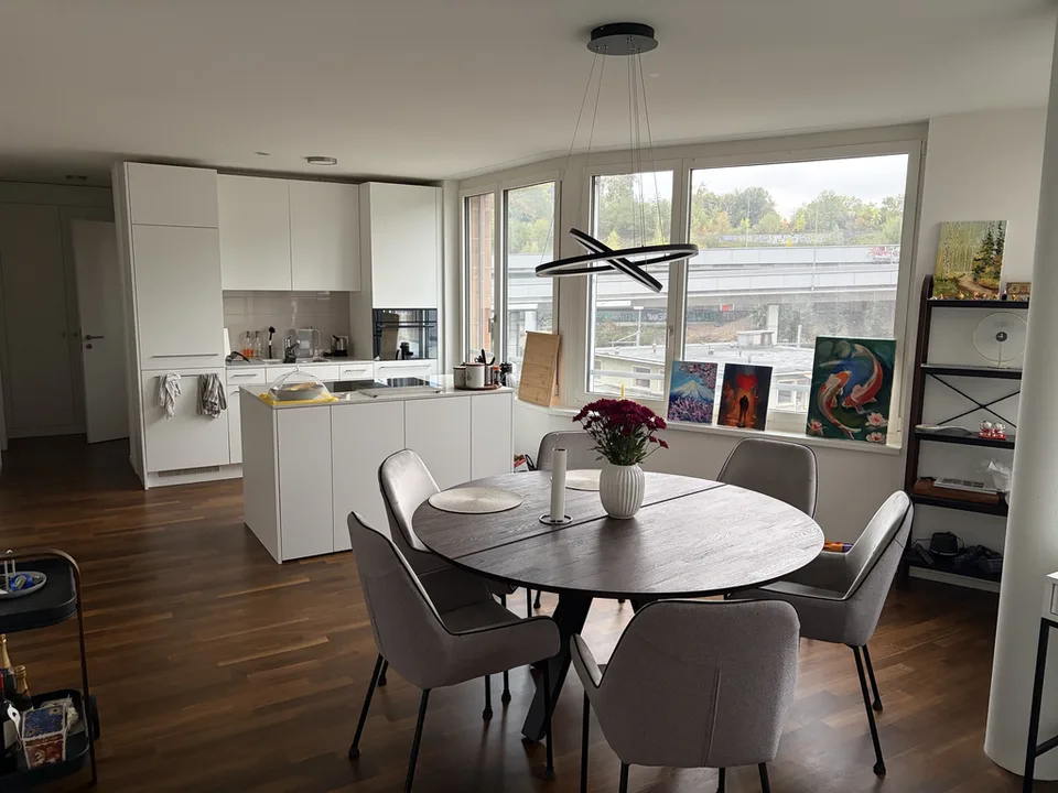 Wohnung in der belebten Liegenschaft "ZHIL Manegg" – Foto 3 von 7