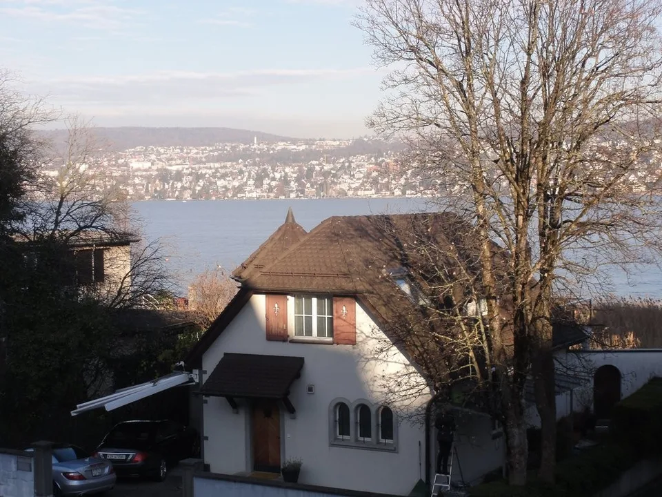 Frisch sanierte Attikawohnung an attraktiver Lage in Kilchberg – Foto 5 von 6