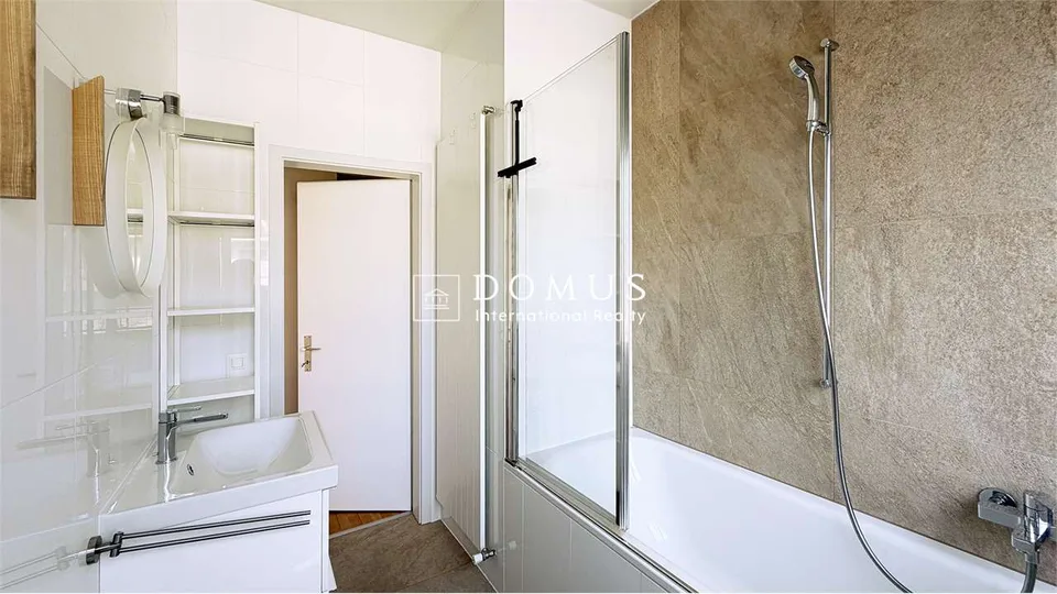 Elegantes Appartement mit Seeblick – Foto 11 von 13