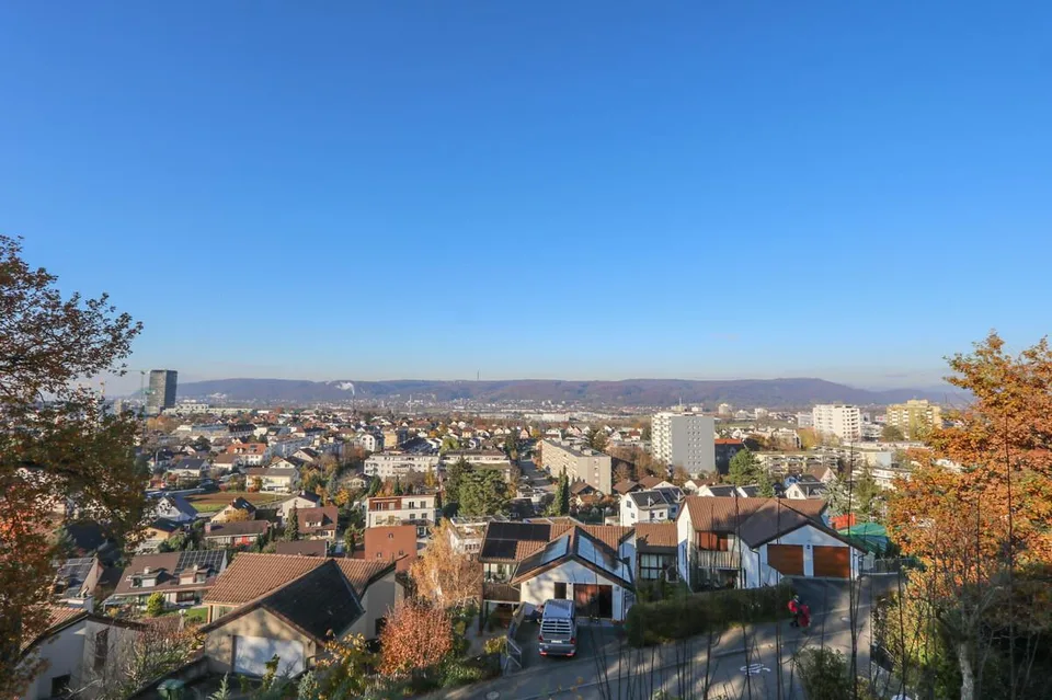 Doppeleinfamilienhaus mit unverbaubarer Panorama-Aussicht