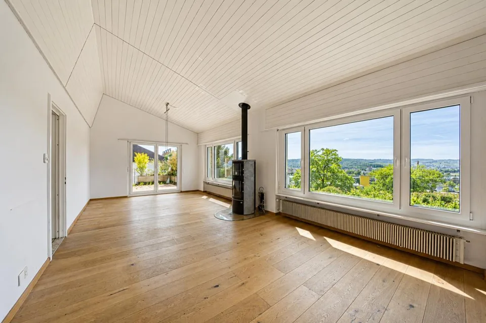 Vivere con vista: Affascinante casa unifamiliare in posizione elevata