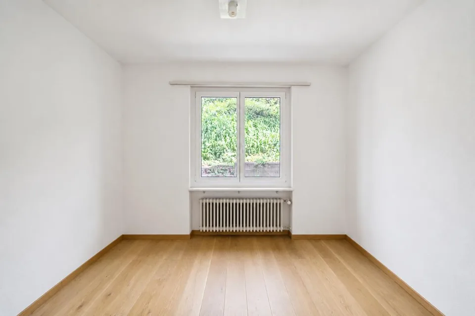 Vivere con vista: Affascinante casa unifamiliare in posizione elevata – foto 8 di 13