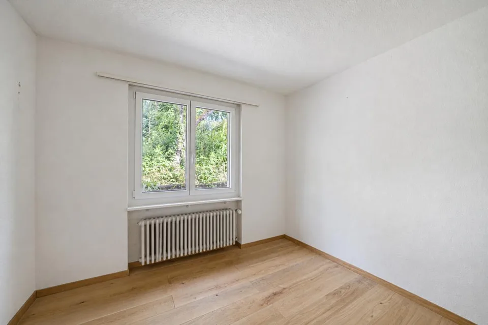 Vivere con vista: Affascinante casa unifamiliare in posizione elevata – foto 7 di 13