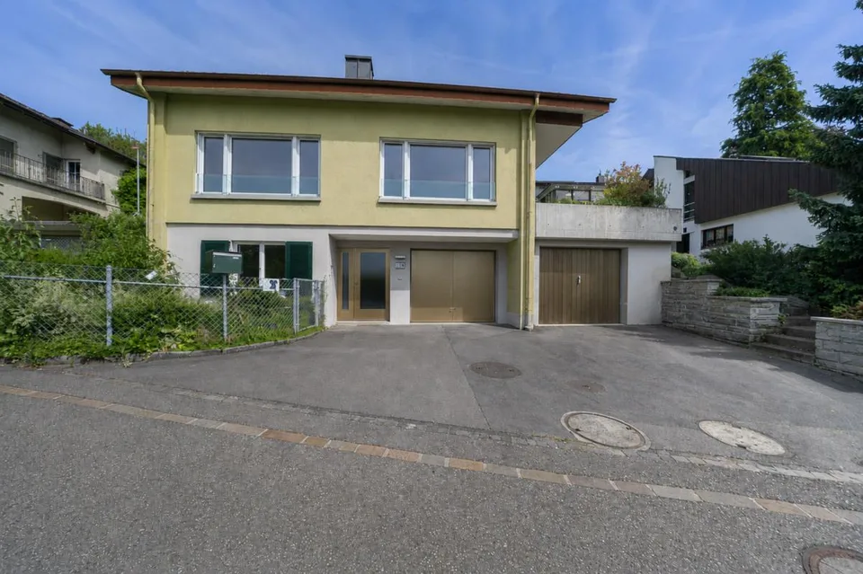 Vivere con vista: Affascinante casa unifamiliare in posizione elevata