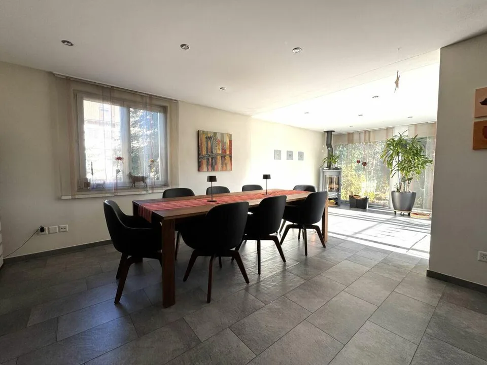 Gepflegtes 6 1/2 Zimmer - Einfamilienhaus zu verkaufen – Foto 7 von 21