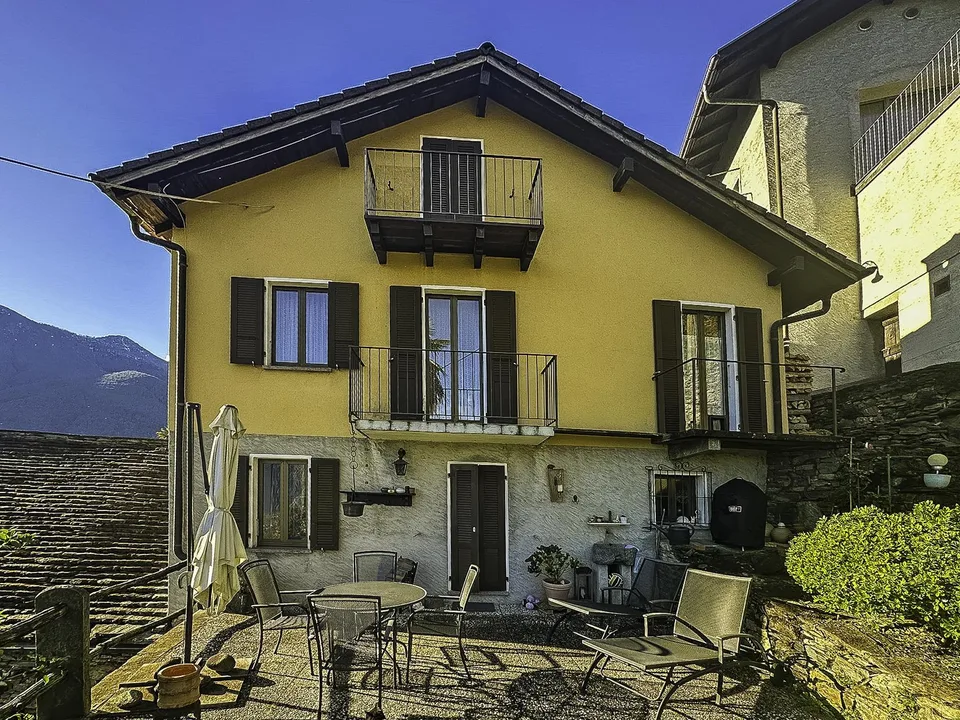 Centovalli - Casa tipica ticinese - Sole e giardino da sogno