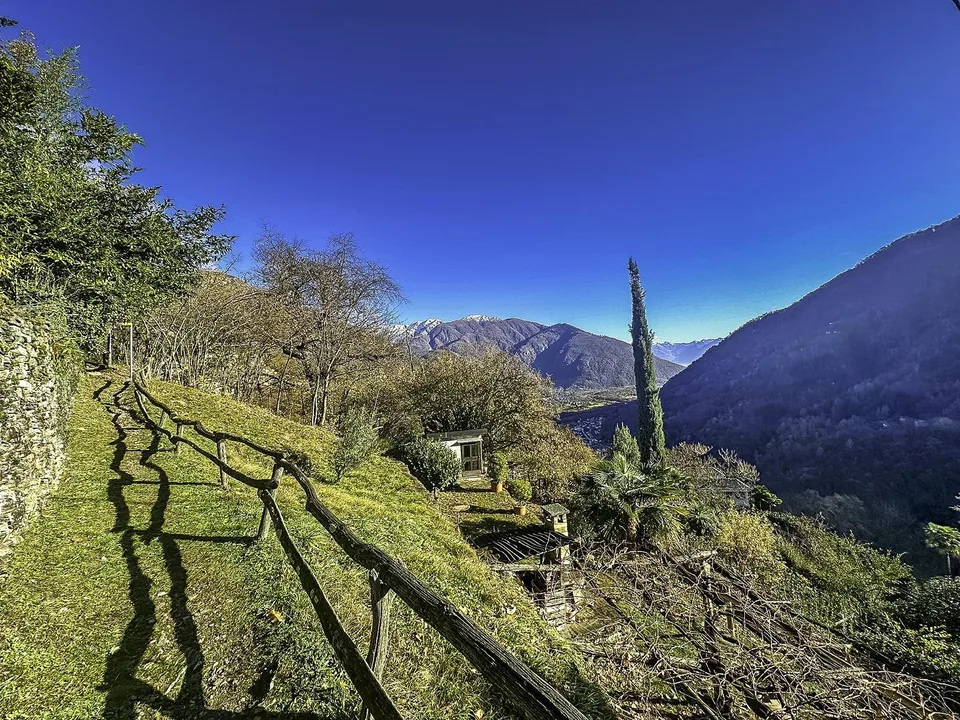 Centovalli - Casa tipica ticinese - Sole e giardino da sogno