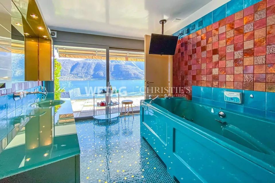 Attico-triplex con piscina privata e splendida vista – Foto 8 von 22