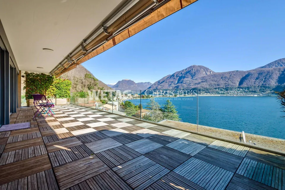 Attico-triplex con piscina privata e splendida vista – Foto 9 von 22
