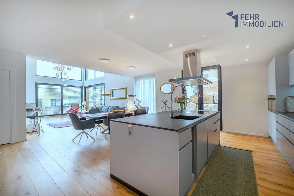 Fehr Immobilien - Top modernes, neuwertiges 6.5-Zi.-Einfamilienhaus