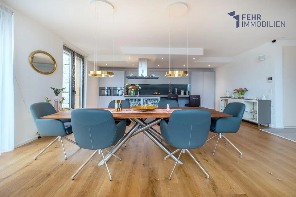 Fehr Immobilien - Top modernes, neuwertiges 6.5-Zi.-Einfamilienhaus