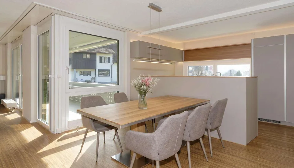 Exklusive 4.5 Zimmer Attika - sonnig, modern mit Aussicht