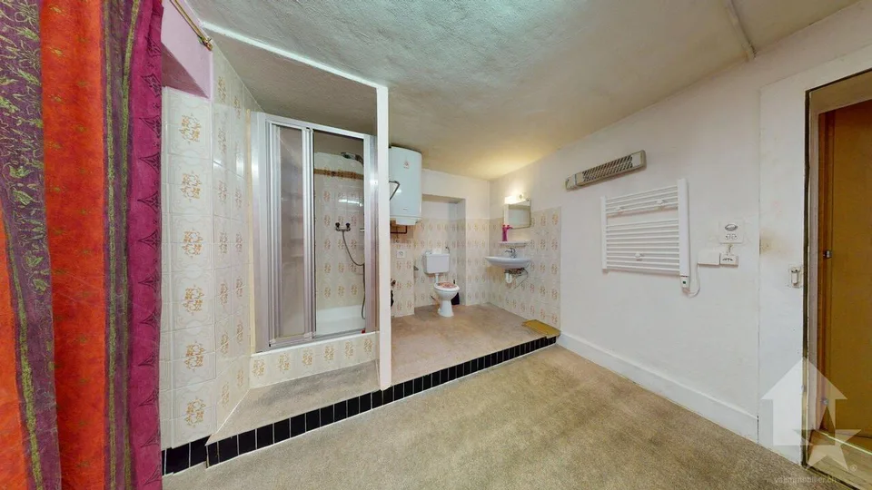 Casa di villaggio da ristrutturare completamente – foto 6 di 14
