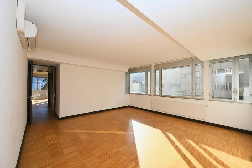 Appartamento di 350 m2 fronte lago di Lugano in Central Park – foto 11 di 14