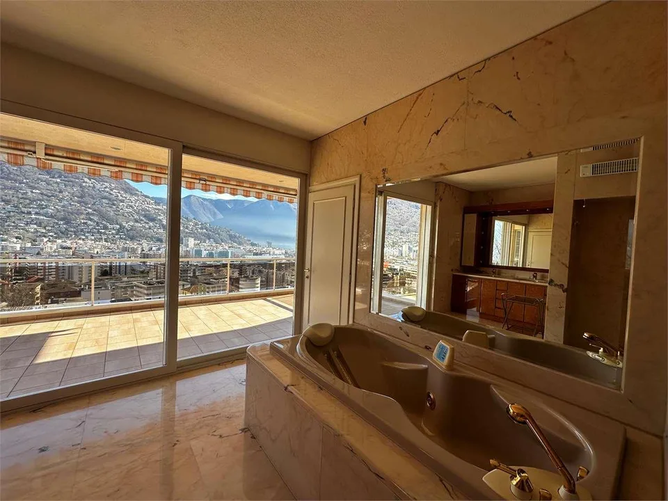 Rif. 2661_Lugano, Elegante Residenza di 450 mq con Vista Lago – foto 10 di 13