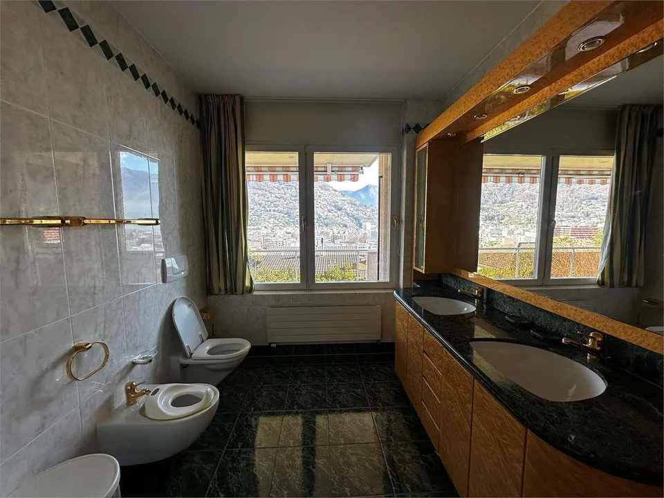 Rif. 2661_Lugano, Elegante Residenza di 450 mq con Vista Lago – foto 13 di 13