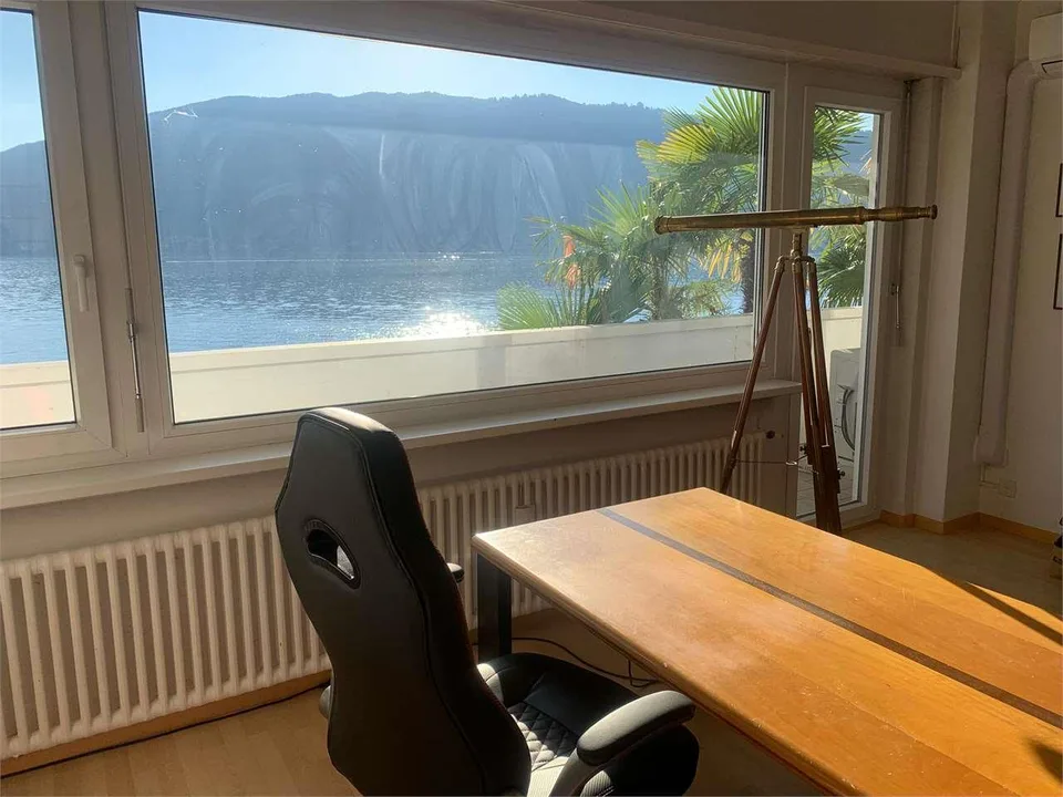 Esclusiva villa a Bissone pieds dans l'eau – Foto 8 von 13