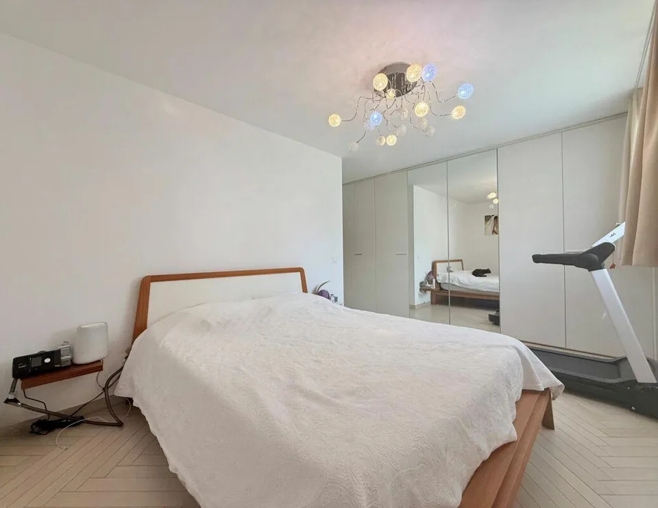 Geräumige und helle 4.5-Zimmer-Wohnung mit Garten - Arbedo Castione