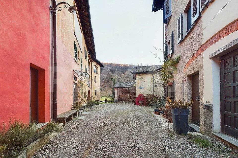 Eleganza e design storico a Monteggio