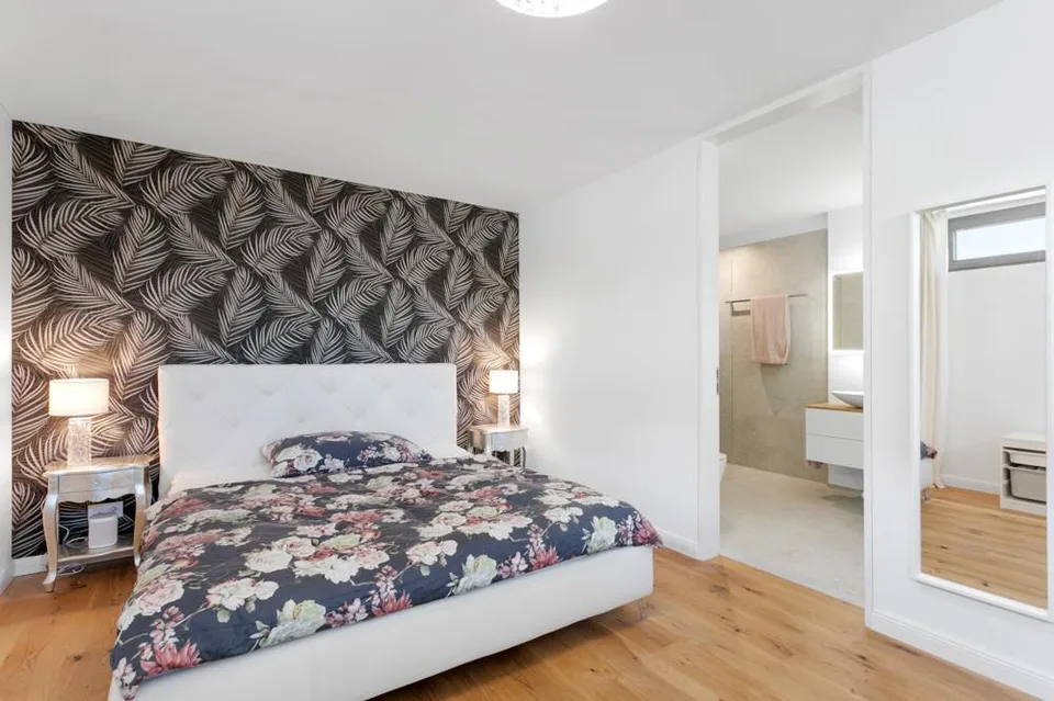 CENTRAL, STYLISH AND SPACIOUS