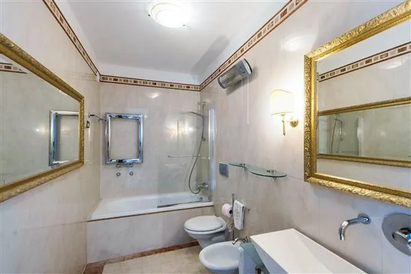 Lugano: 4.5-Zimmer-Wohnung – Foto 13 von 13