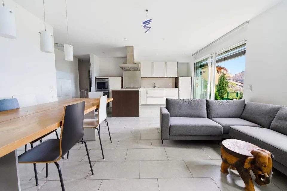 Bright and spacious home with panoramic views, garden and large att...