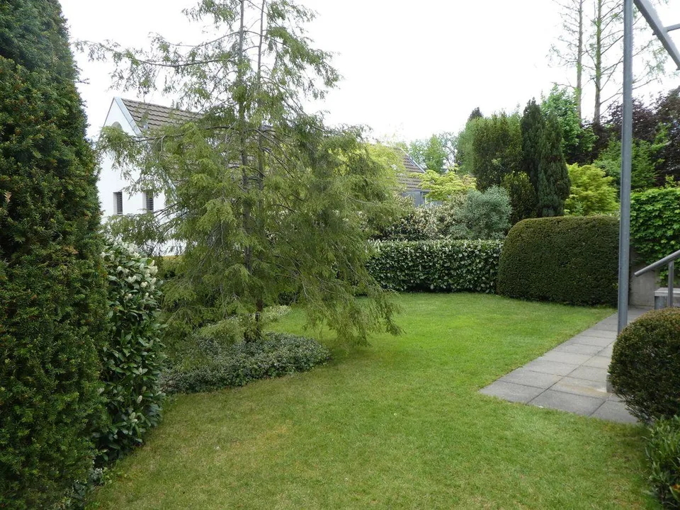 Riservato: Casa a schiera d'angolo per famiglie con giardino idilliaco e vista lontana su Basilea