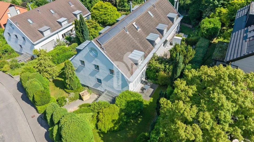 Riservato: Casa a schiera d'angolo per famiglie con giardino idilliaco e vista lontana su Basilea