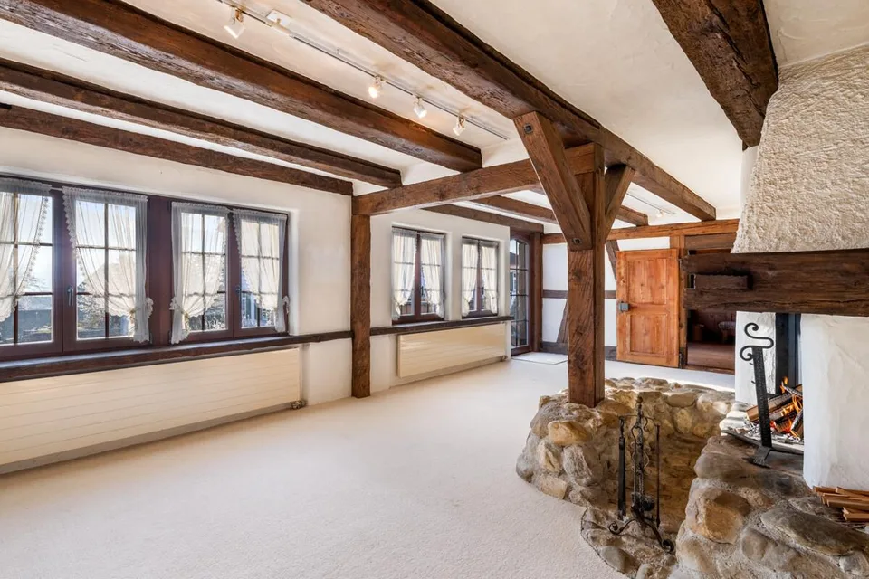 Ambiance historique dans une maison mitoyenne rénovée avec un paradis de jardin