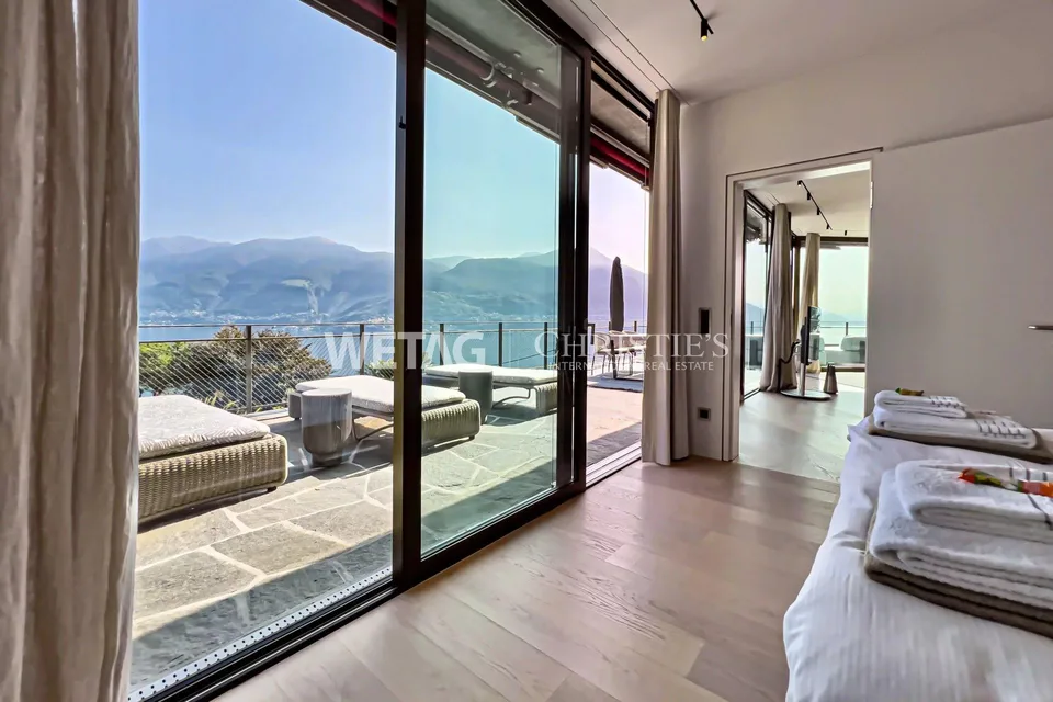 Exklusive Wohnung mit 180° Panoramablick auf den Lago Maggiore in B...