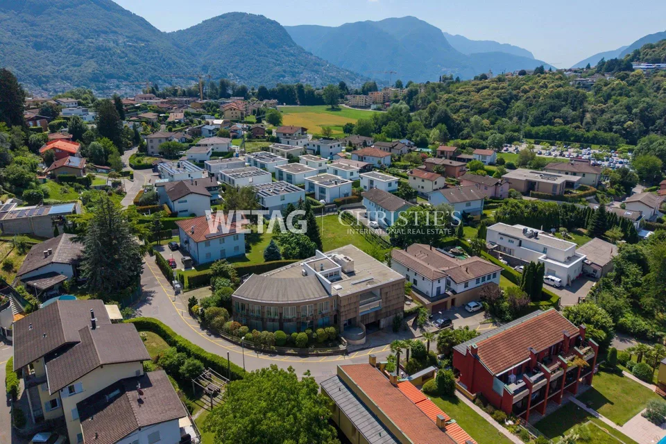 Grosszügige, vollständig renovierte 4.5-Zimmer-Wohnung in Lugano-Comano zu verkaufen, ideal als Erst- oder Zweitwohnsitz – Foto 12 von 12