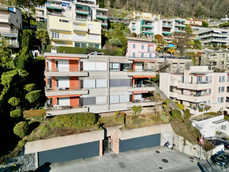 Casa di Vacanza - Appartamento con Vista Mozzafiato sul Lago di Lugano
