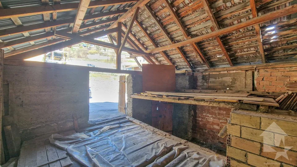 Casa di villaggio 4.5 stanze da ristrutturare + fienile + garage, tranquilla, vista, ecc. – foto 12 di 13
