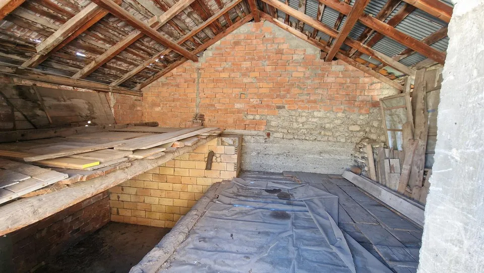 Casa di villaggio 4.5 stanze da ristrutturare + fienile + garage, tranquilla, vista, ecc. – foto 11 di 13