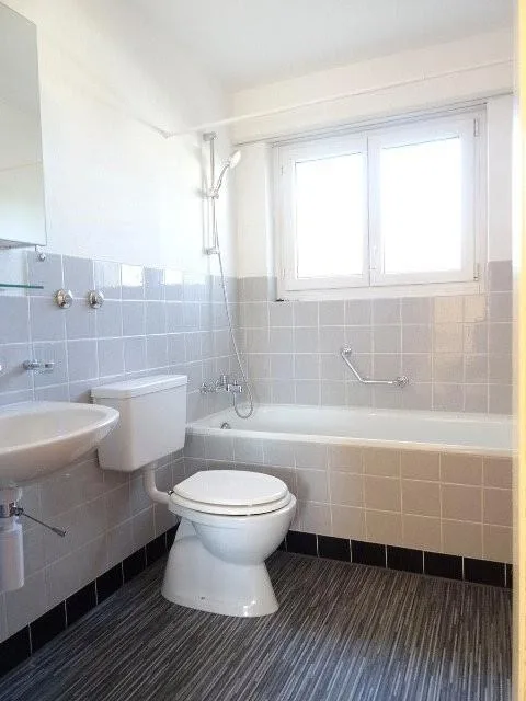 Appartement calme et ensoleillé de 3 pièces à 83 m² au rez-de-chaussée