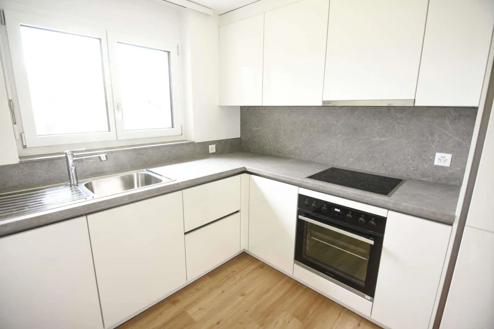 Grosszügige 5.5-Zimmer-Wohnung in familienfreundlicher Lage in Rebs...
