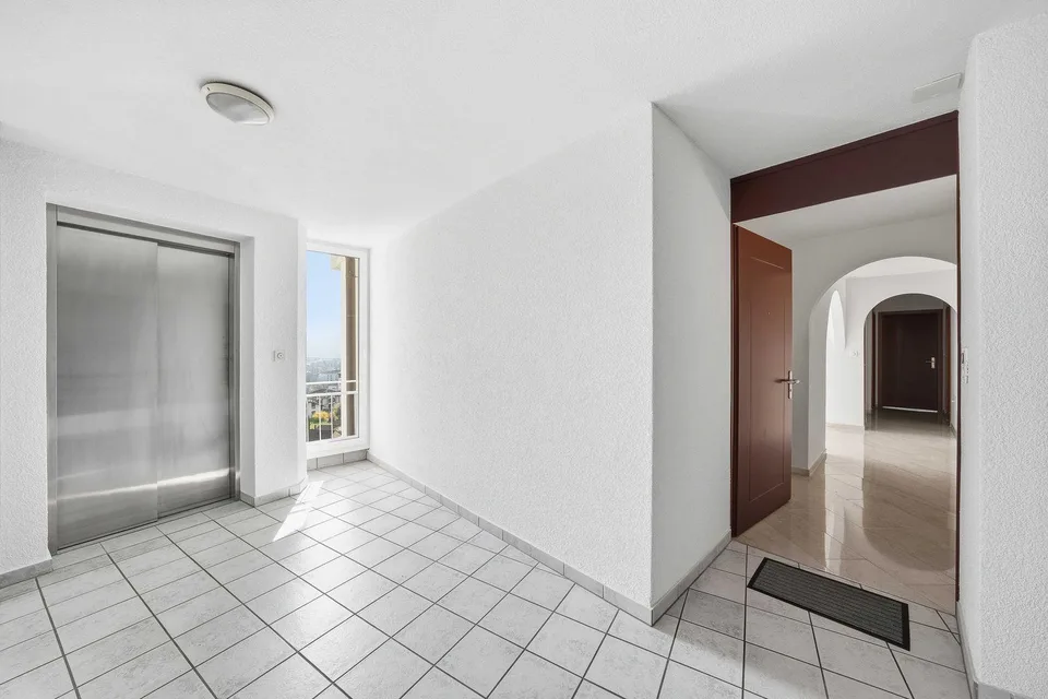 3.5-Zimmer-Wohnung inkl. zwei Tiefgaragenparkplätzen