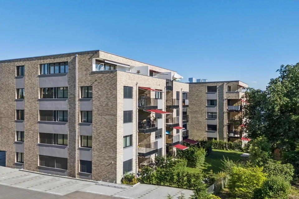Moderne Attikawohnung mit grosszügiger Terrasse