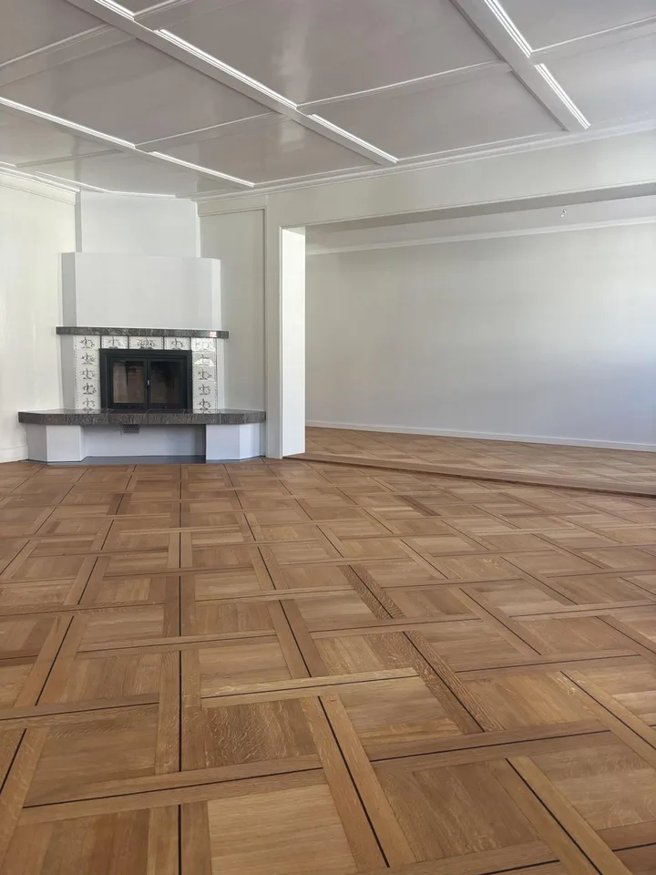 Appartamento di 3,5 locali con balcone e camino a Beromünster
