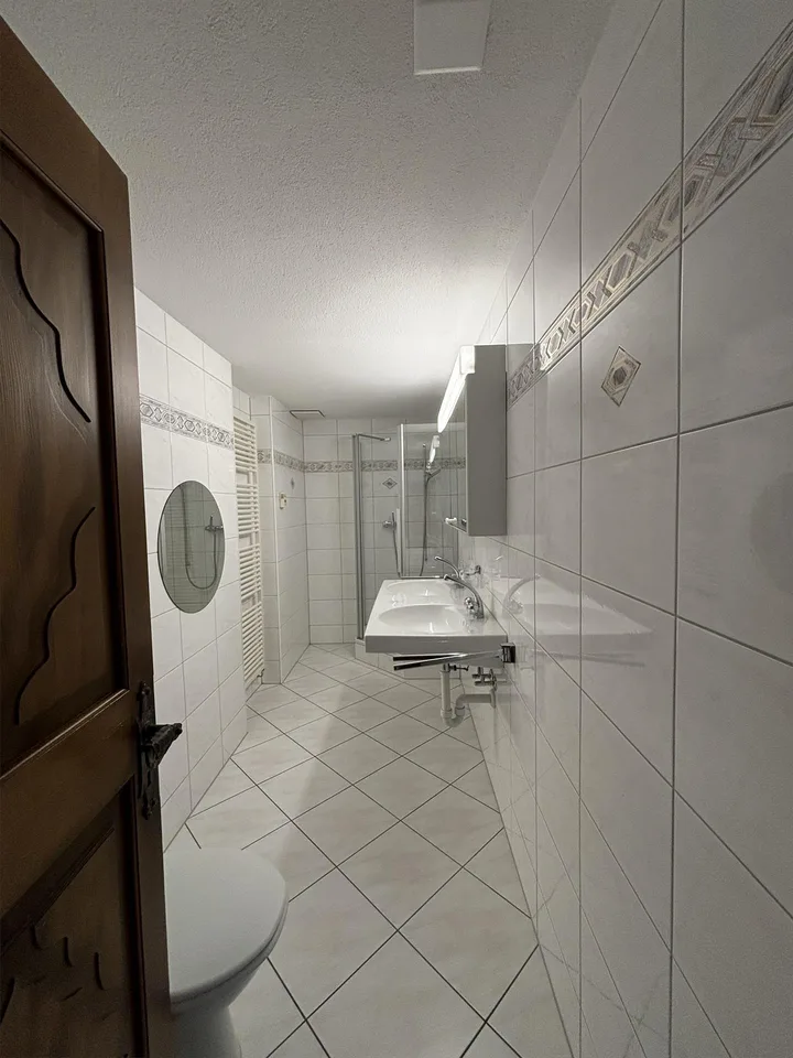 Charmante 3.5-Zimmer-Wohnung mit Balkon und Kamin in Beromünster – Foto 6 von 10