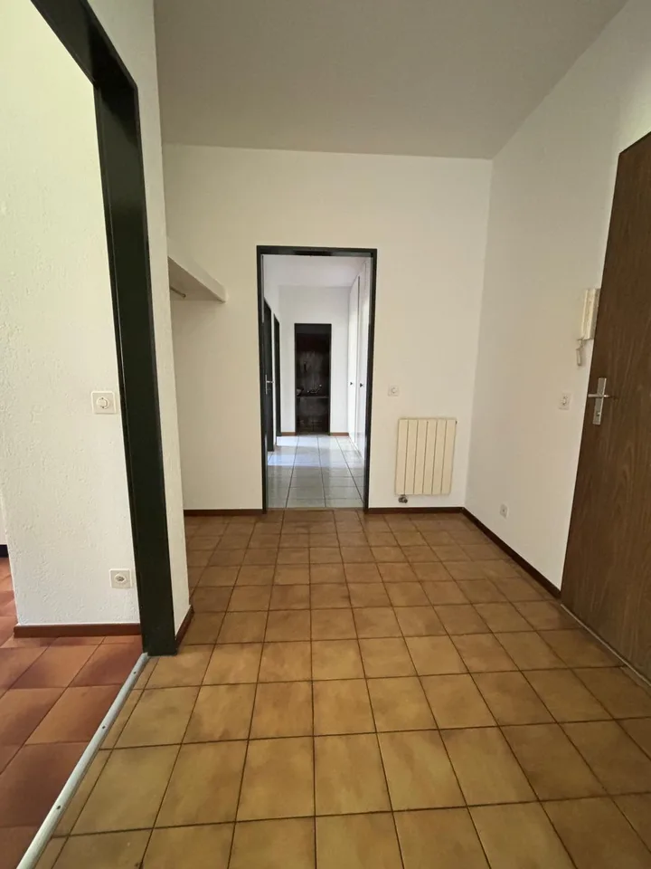 Confortevole appartamento con balcone