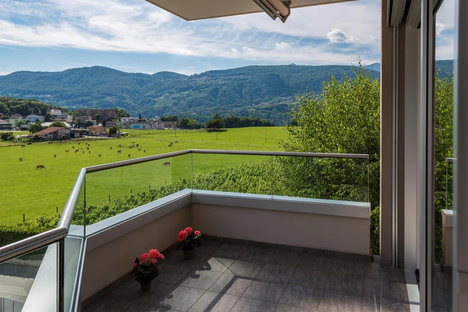 Helles Apartment in ruhiger und sonniger Lage in Massagno