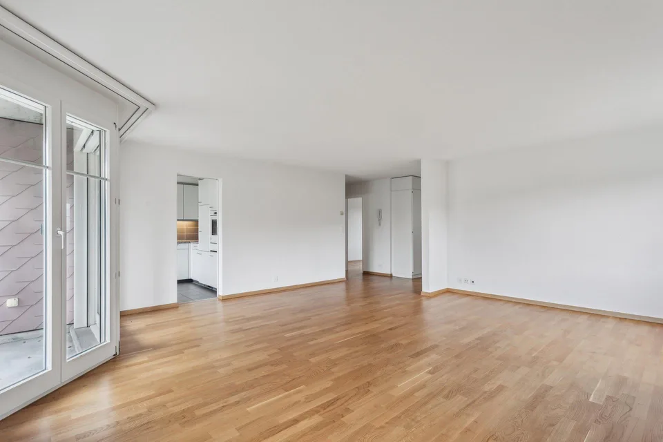 Charming 2.5-room apartment for rent in a quiet location in Boll