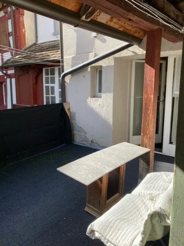 Furnished small 3-room guest house (No kitchen!)