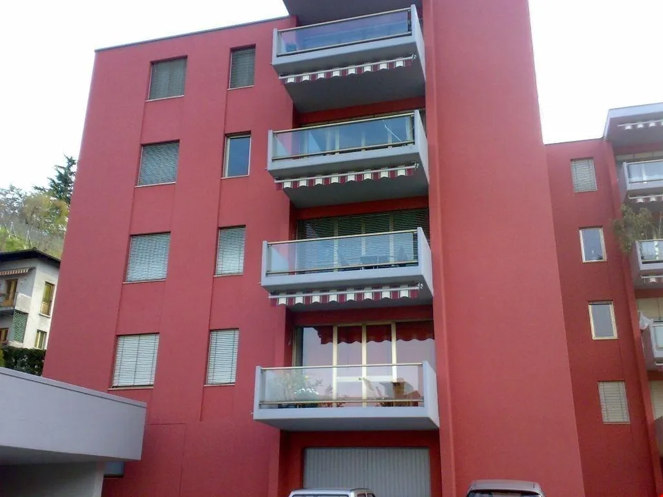 Monolocale ristrutturato con balcone a Mendrisio